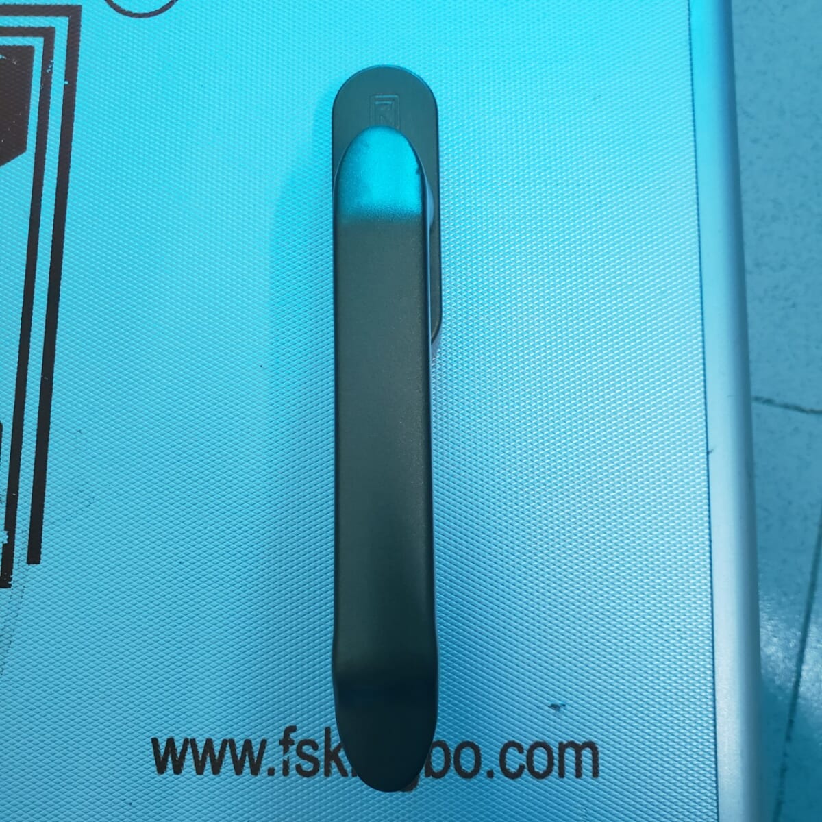 Tay cửa đơn điểm
