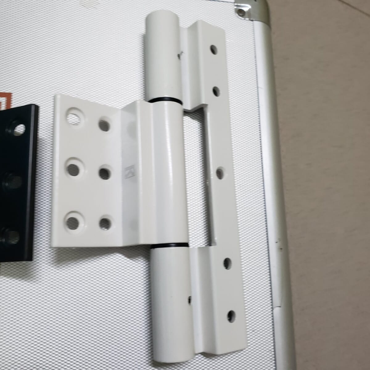 Bản lề các loại