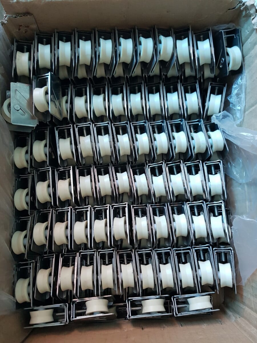 Bánh xe cửa lùa